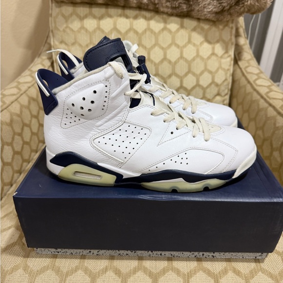 Jordan 6 Midnight Navy size 10 used - Picture 3 of 5